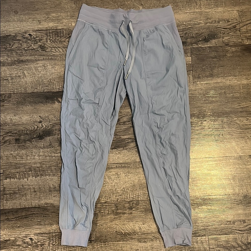 Lululemon dance studio joggers size 8